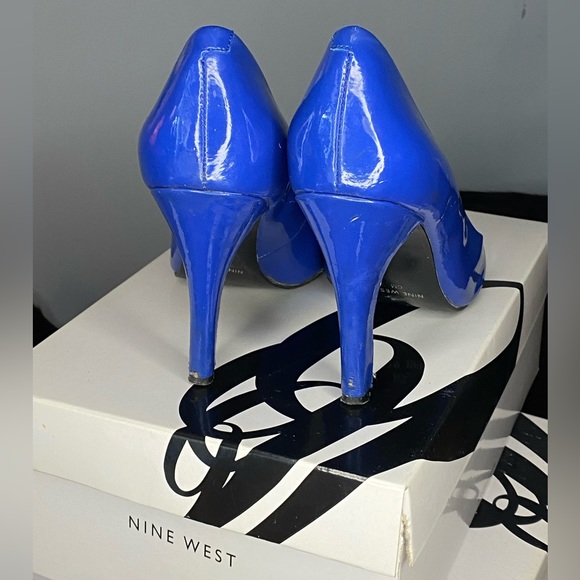 Nine West 3.5” “Gwendle” cobalt blue heels - size 6 - Picture 3 of 4